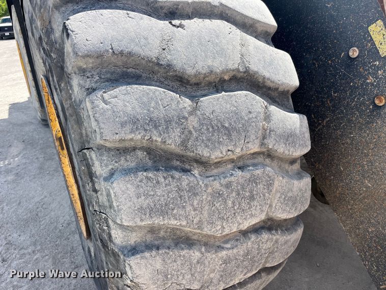 image for item EK8511 2009 John Deere 844K wheel loader