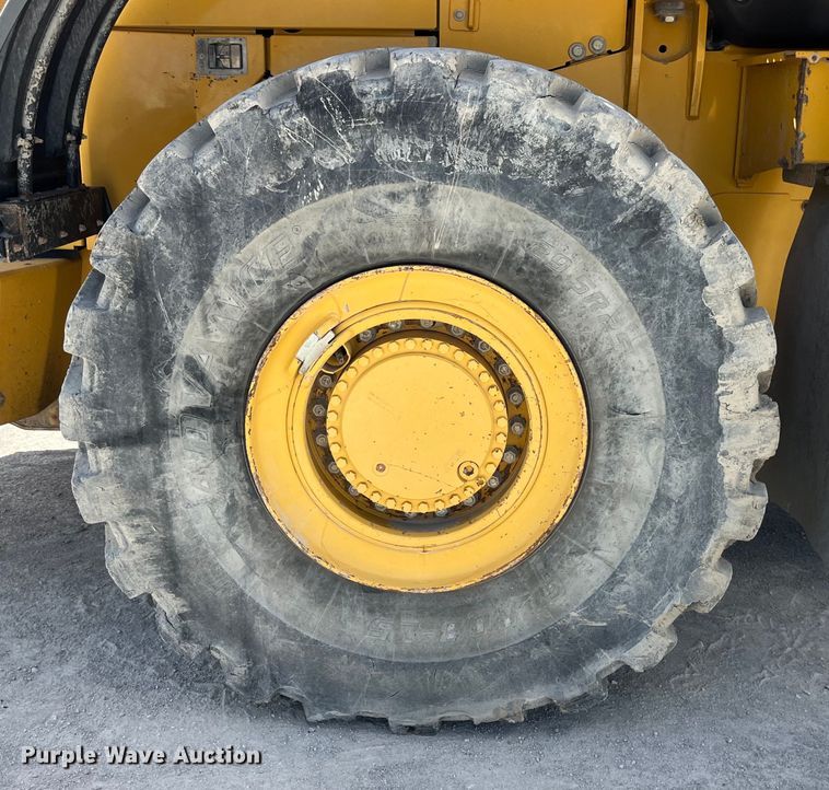 image for item EK8511 2009 John Deere 844K wheel loader