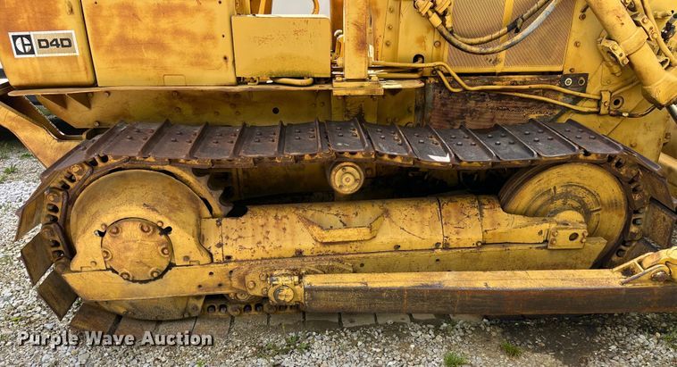 image for item EK8513 1976 Caterpillar D4D dozer