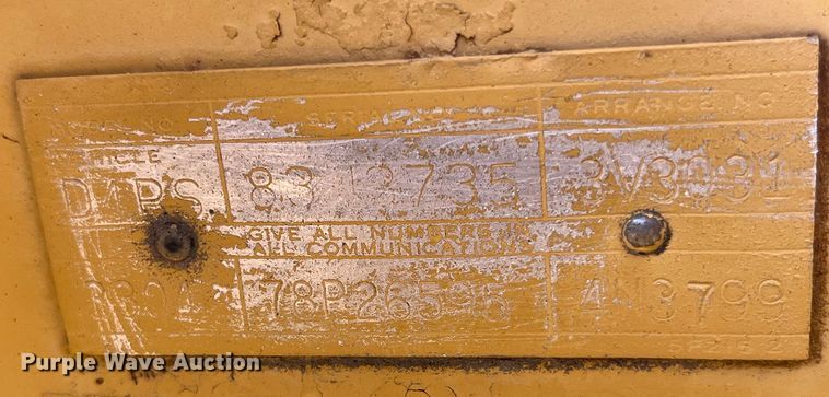 image for item EK8513 1976 Caterpillar D4D dozer