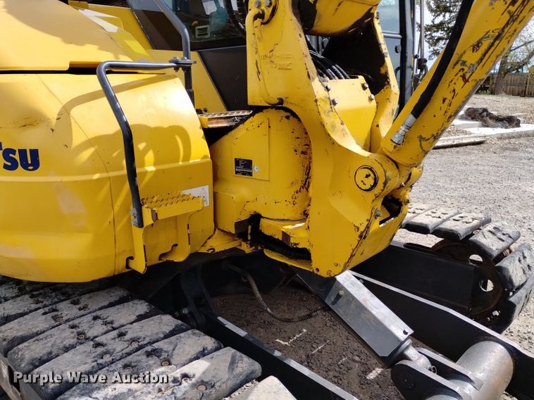 image for item EO9964 2013 Komatsu PC88MR-8 mini excavator