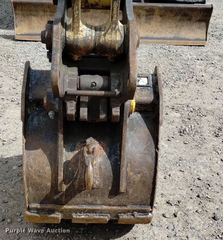 image for item EO9964 2013 Komatsu PC88MR-8 mini excavator