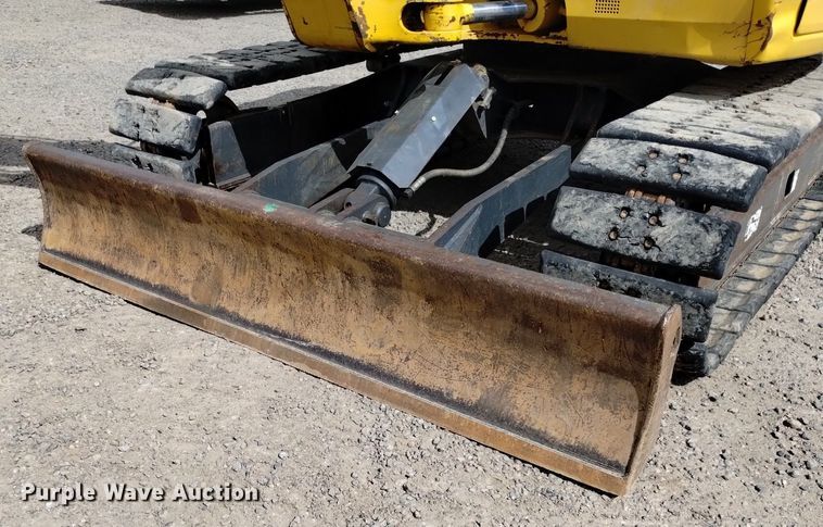 image for item EO9964 2013 Komatsu PC88MR-8 mini excavator