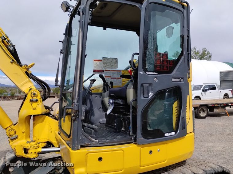 image for item EO9964 2013 Komatsu PC88MR-8 mini excavator