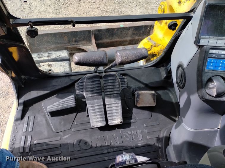 image for item EO9964 2013 Komatsu PC88MR-8 mini excavator