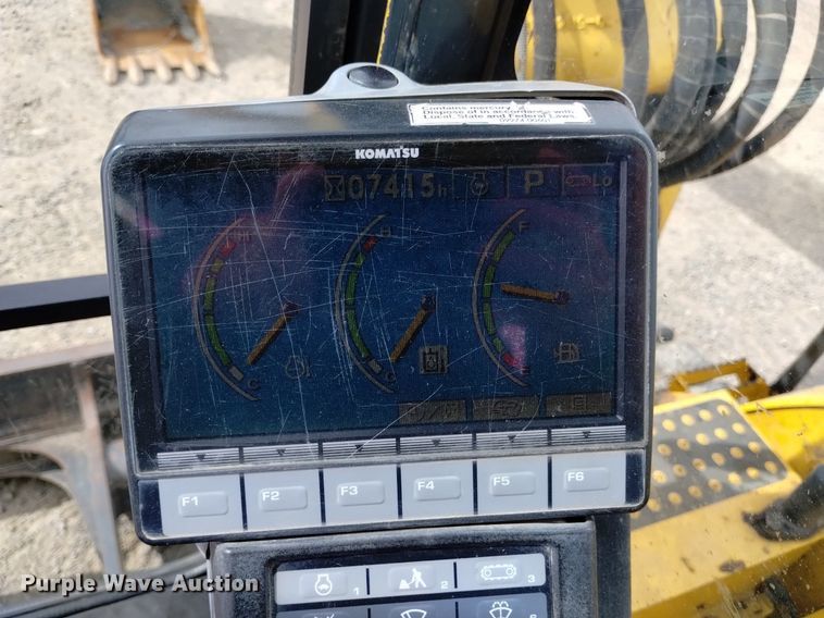 image for item EO9964 2013 Komatsu PC88MR-8 mini excavator