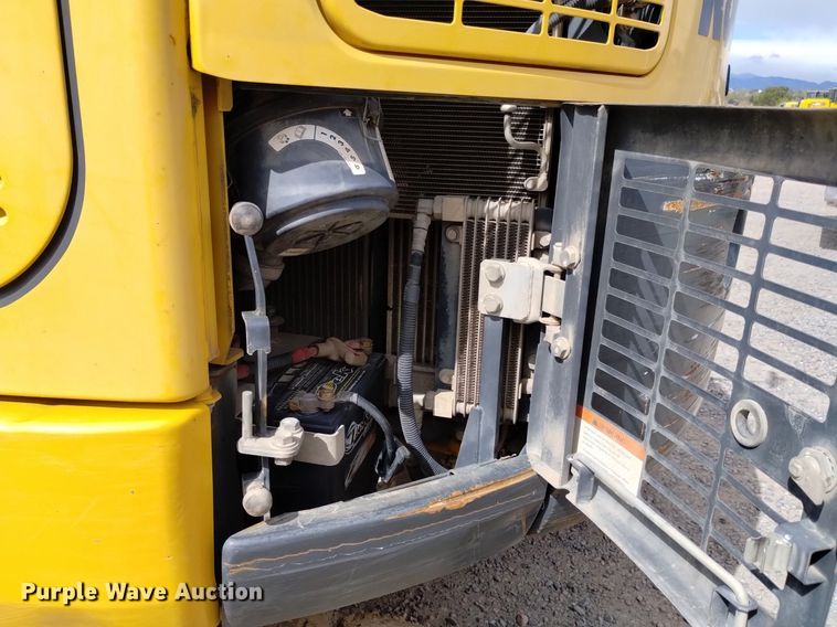 image for item EO9964 2013 Komatsu PC88MR-8 mini excavator