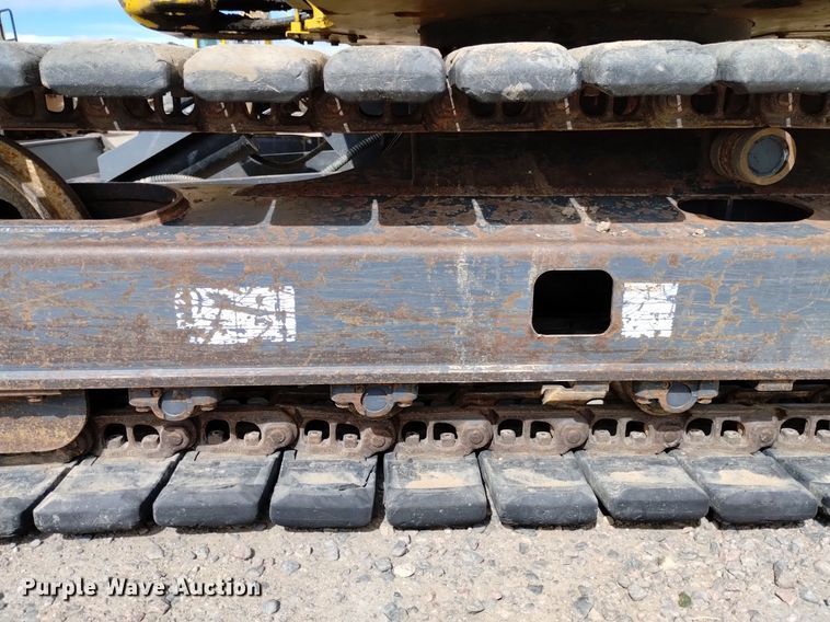 image for item EO9964 2013 Komatsu PC88MR-8 mini excavator