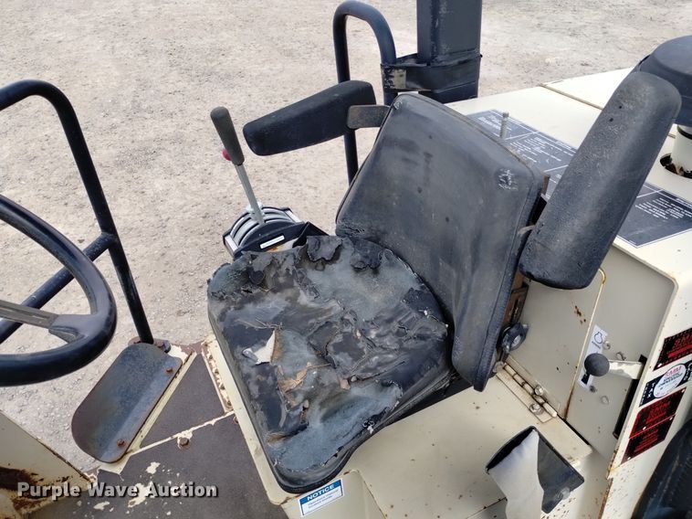 image for item EO9965 Ingersoll Rand  SD40F single drum vibratory roller