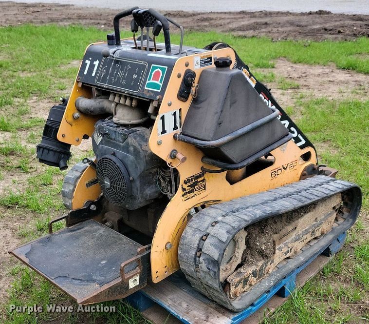 image for item KB9062 Boxer 427 compact utility loader