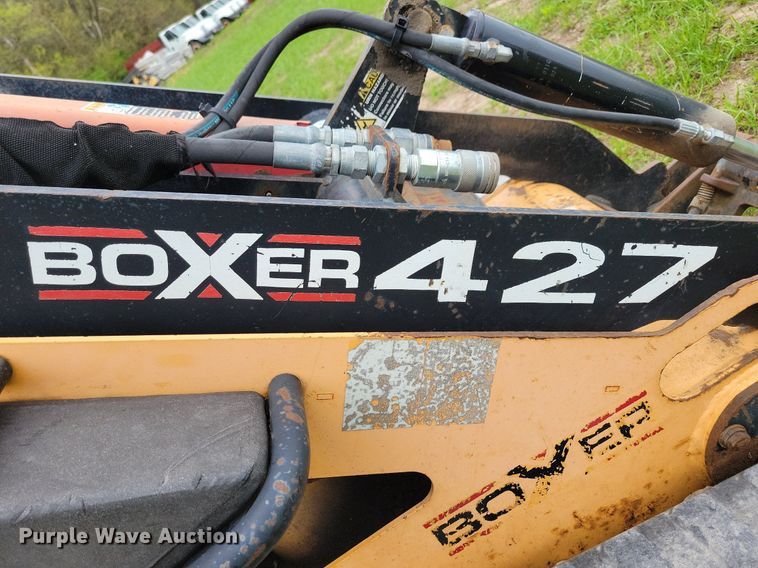 image for item KB9062 Boxer 427 compact utility loader