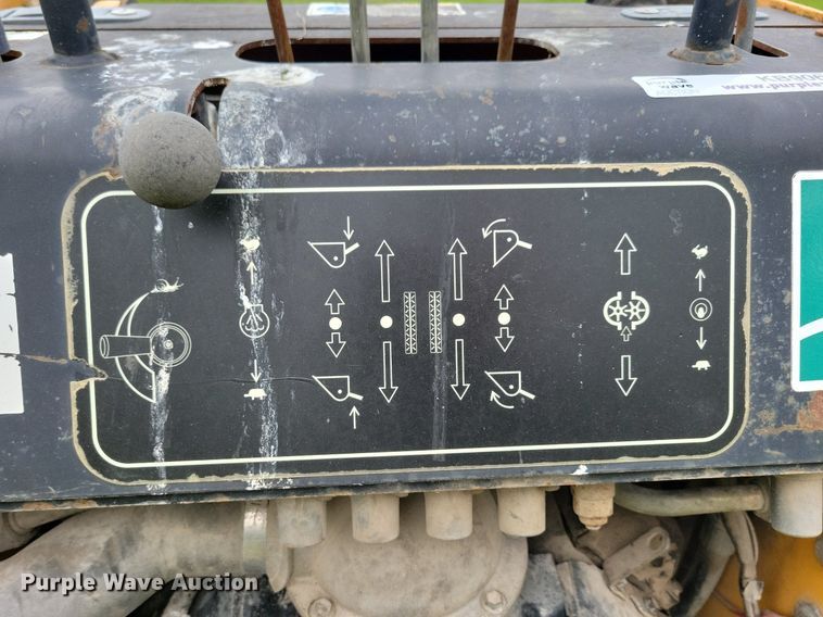 image for item KB9062 Boxer 427 compact utility loader