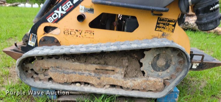 image for item KB9062 Boxer 427 compact utility loader