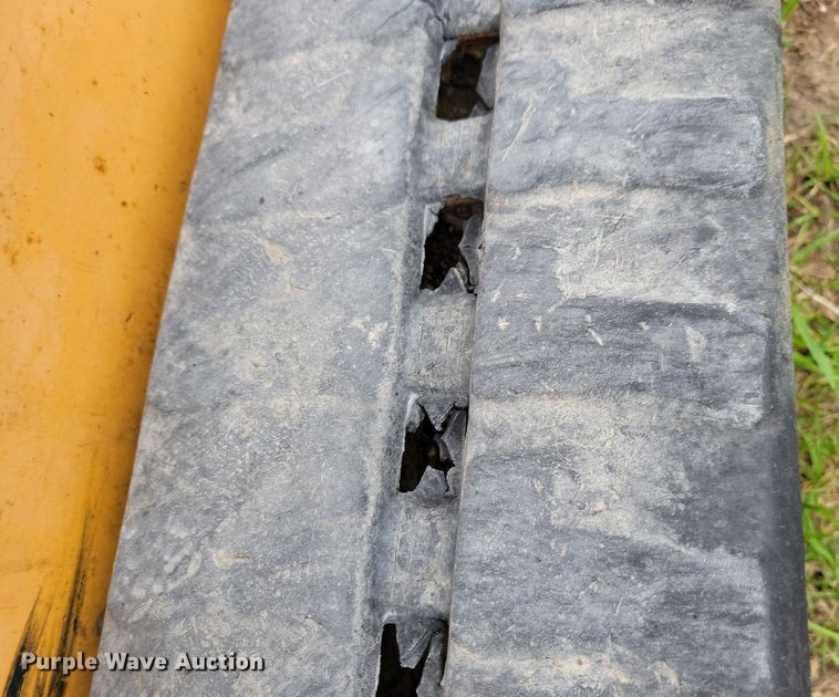 image for item KB9062 Boxer 427 compact utility loader