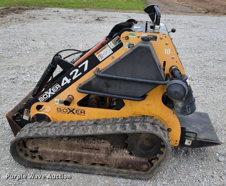 image for item KB9063 2009 Boxer 427 compact utility loader