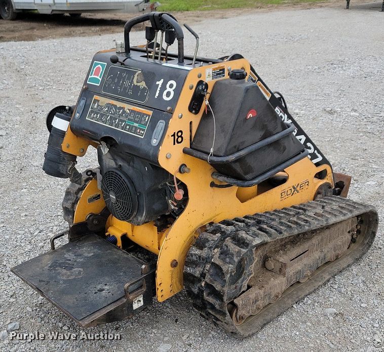 image for item KB9063 2009 Boxer 427 compact utility loader