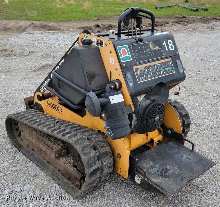 image for item KB9063 2009 Boxer 427 compact utility loader