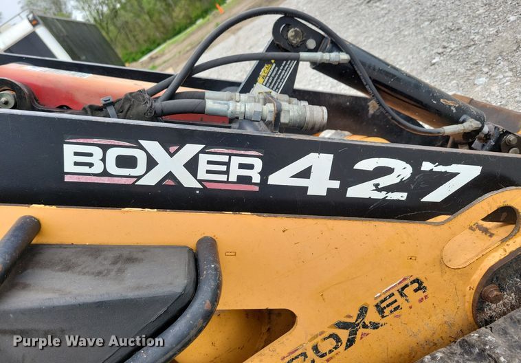 image for item KB9063 2009 Boxer 427 compact utility loader