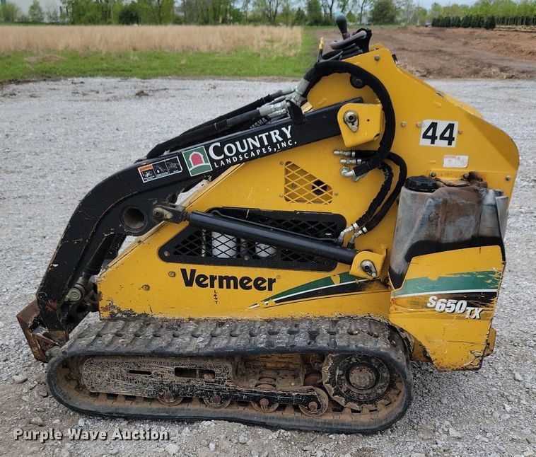 image for item KB9064 2013 Vermeer S650TX compact utility loader