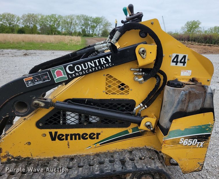 image for item KB9064 2013 Vermeer S650TX compact utility loader