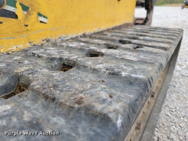 image for item KB9064 2013 Vermeer S650TX compact utility loader