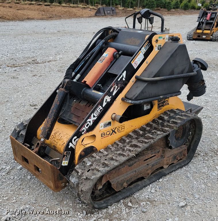 image for item KB9065 2009 Boxer 427 compact utility loader