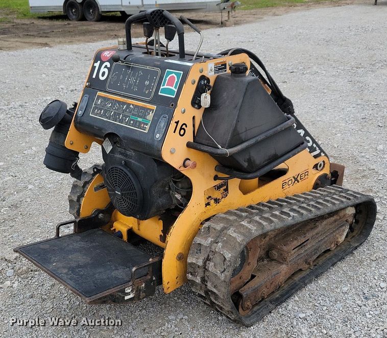image for item KB9065 2009 Boxer 427 compact utility loader