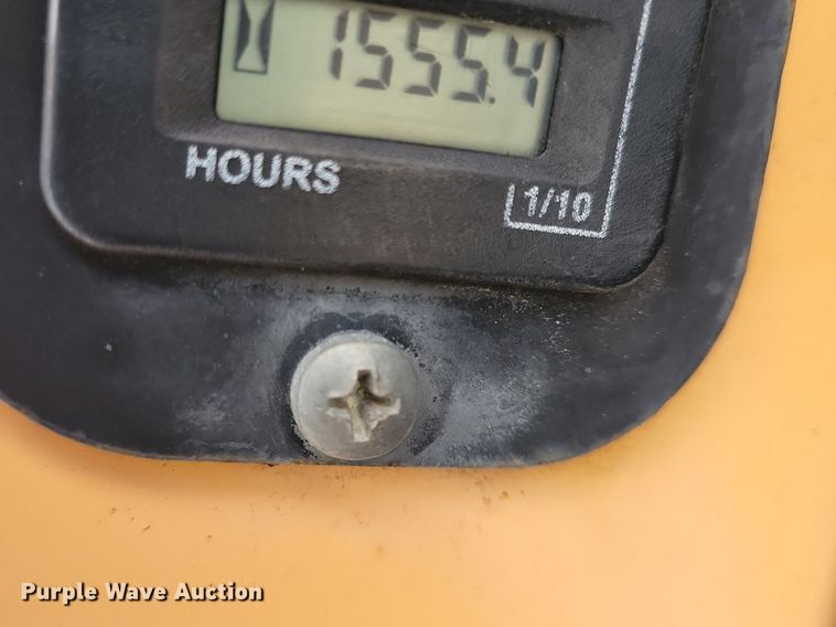 image for item KB9065 2009 Boxer 427 compact utility loader