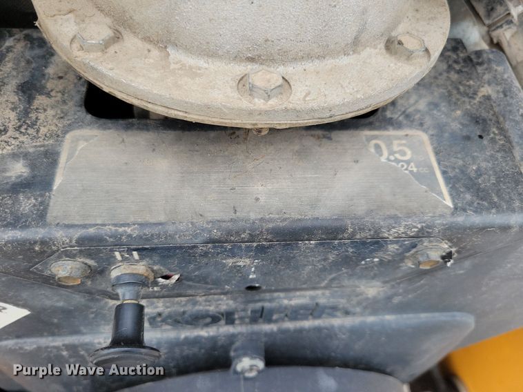 image for item KB9065 2009 Boxer 427 compact utility loader