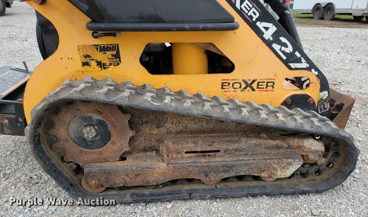 image for item KB9065 2009 Boxer 427 compact utility loader