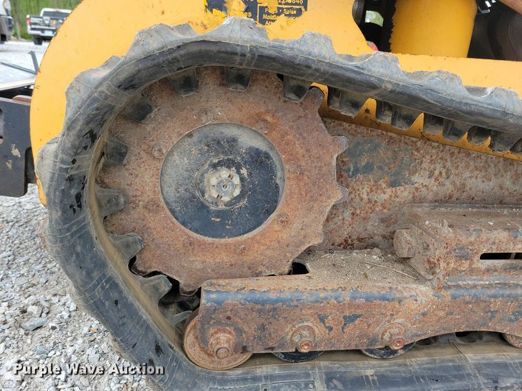 image for item KB9065 2009 Boxer 427 compact utility loader