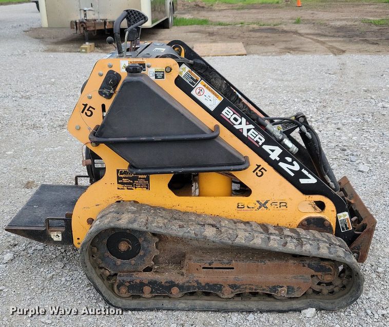 image for item KB9066 2008 Boxer 427 compact utility loader