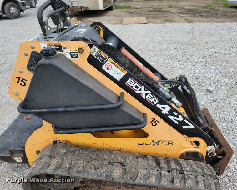 image for item KB9066 2008 Boxer 427 compact utility loader