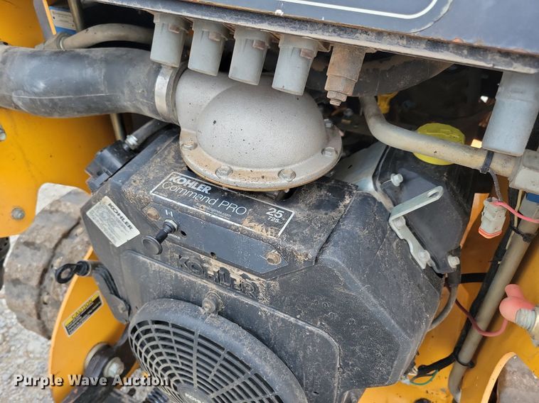 image for item KB9066 2008 Boxer 427 compact utility loader