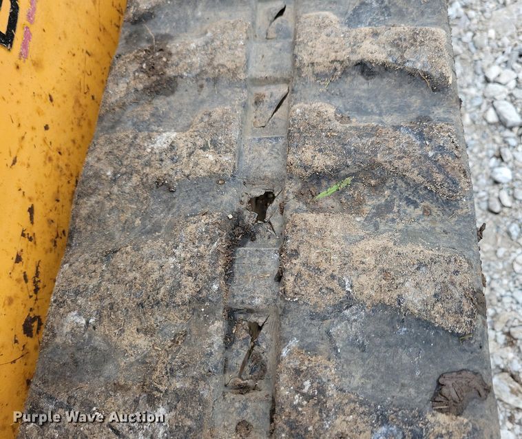 image for item KB9066 2008 Boxer 427 compact utility loader