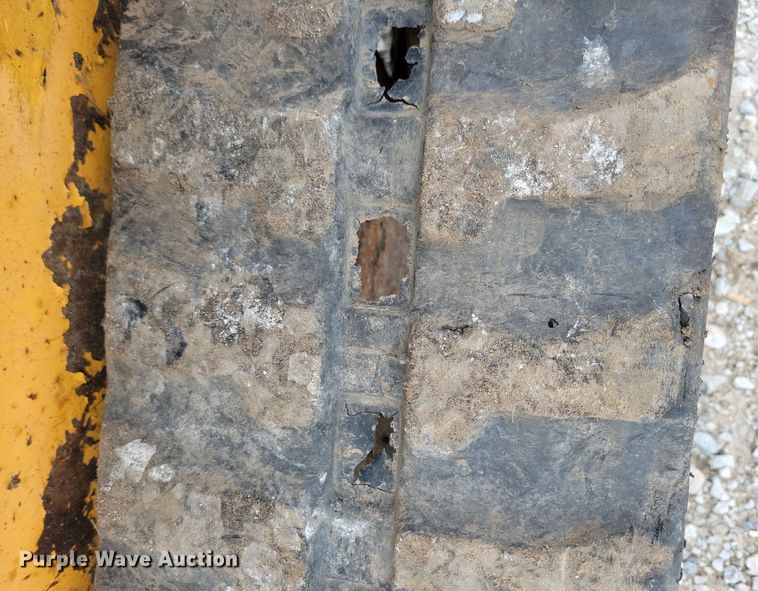 image for item KB9066 2008 Boxer 427 compact utility loader