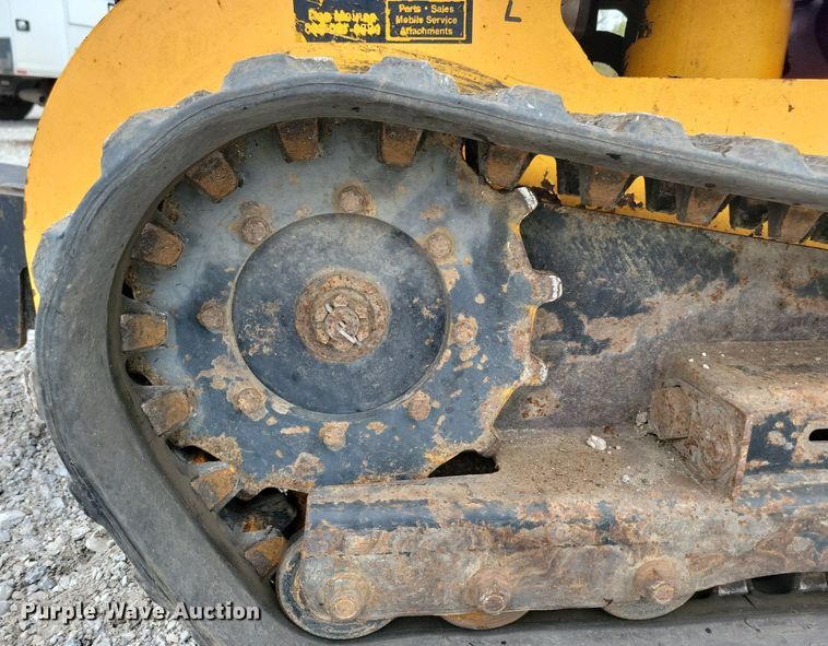 image for item KB9067 2009 Boxer 427 compact utility loader