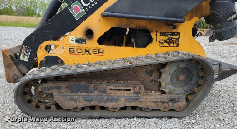 image for item KB9067 2009 Boxer 427 compact utility loader