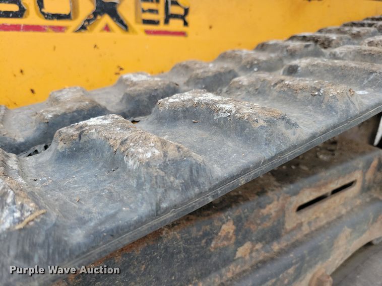 image for item KB9067 2009 Boxer 427 compact utility loader