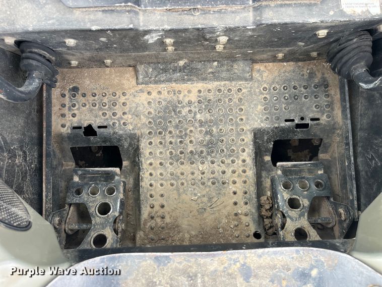 image for item LD9511 2012 Bobcat T770 tracked skid steer loader