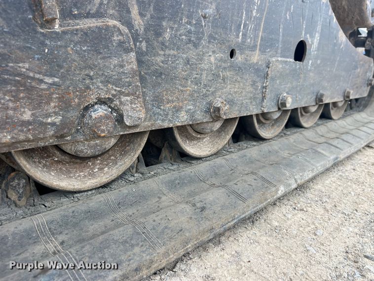 image for item LD9511 2012 Bobcat T770 tracked skid steer loader