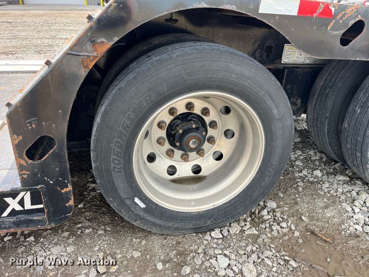 image for item LD9512 2020 X-L Specialized  XL 70 HDGSM lowboy equipment trailer