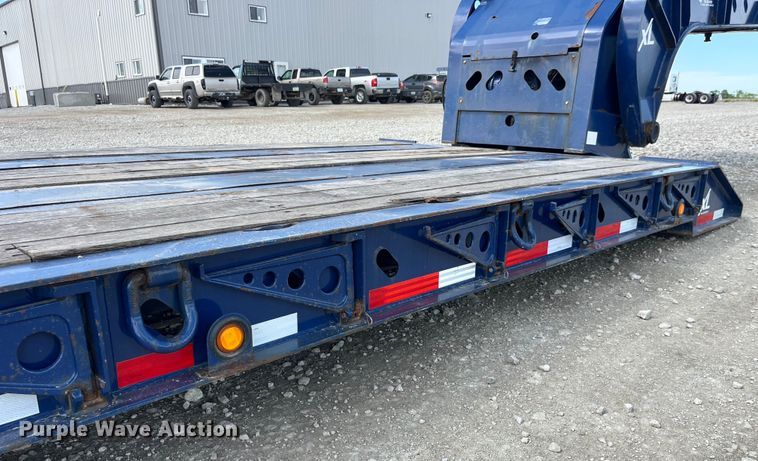 image for item LD9513 2018 X-L Specialized XL90HDE lowboy equipment trailer