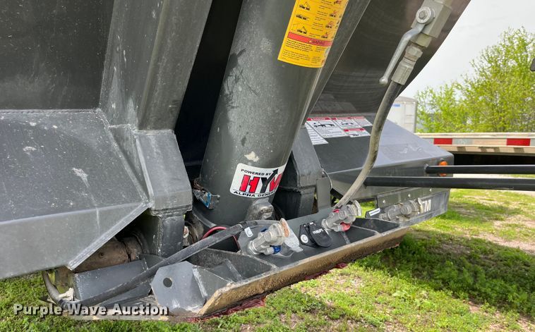 image for item LD9523 2022 MTM Midwest 26EL-QF-AR end dump trailer