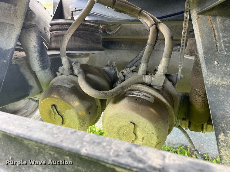 image for item LD9523 2022 MTM Midwest 26EL-QF-AR end dump trailer