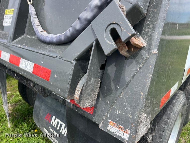 image for item LD9523 2022 MTM Midwest 26EL-QF-AR end dump trailer