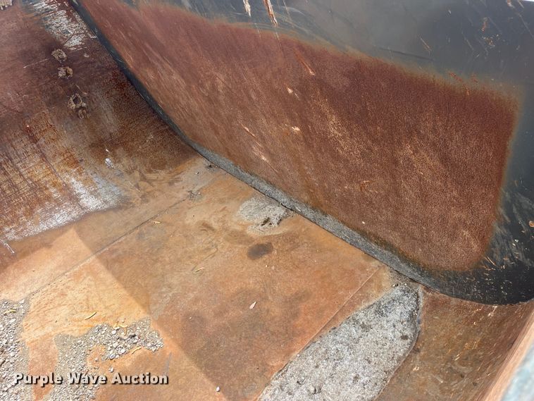 image for item LD9523 2022 MTM Midwest 26EL-QF-AR end dump trailer