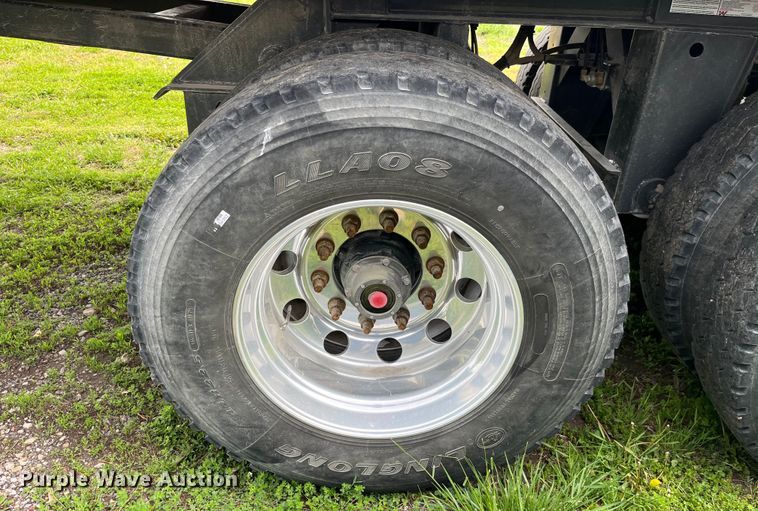 image for item LD9523 2022 MTM Midwest 26EL-QF-AR end dump trailer