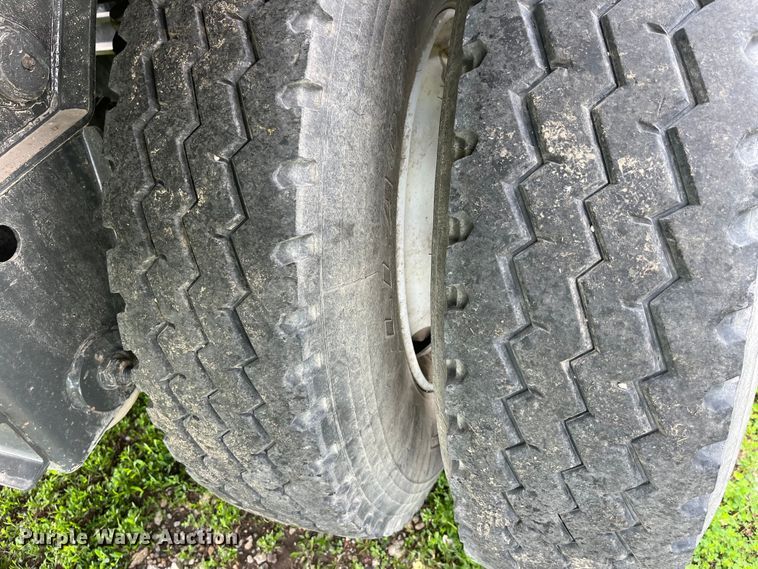 image for item LD9523 2022 MTM Midwest 26EL-QF-AR end dump trailer