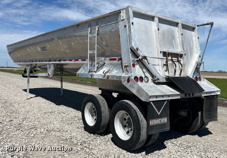 image for item LD9525 1996 Alumatech end dump trailer